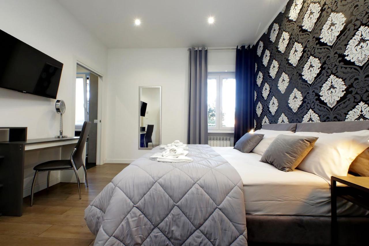 רומא Druso Dream Apartment Colosseo מראה חיצוני תמונה