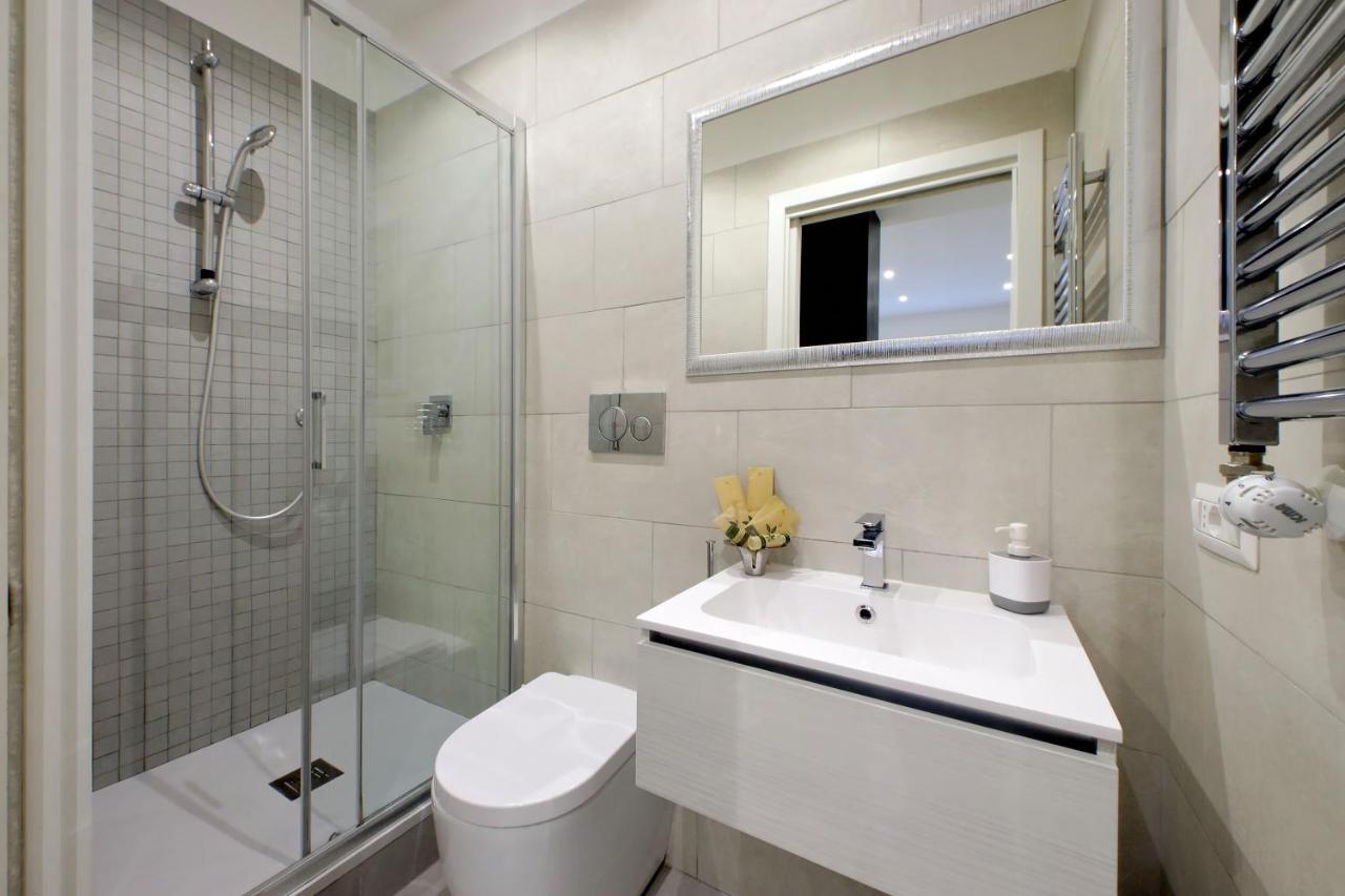 רומא Druso Dream Apartment Colosseo מראה חיצוני תמונה
