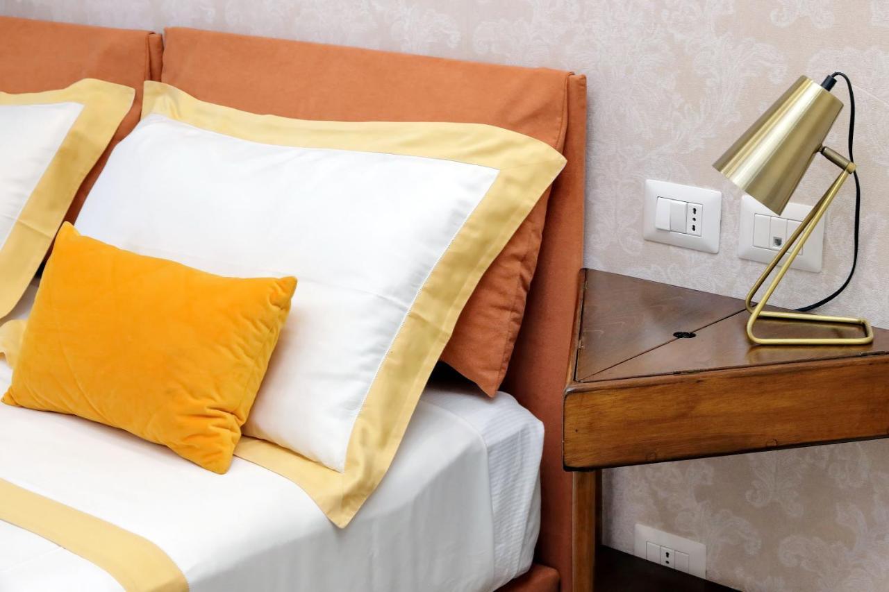 רומא Druso Dream Apartment Colosseo מראה חיצוני תמונה