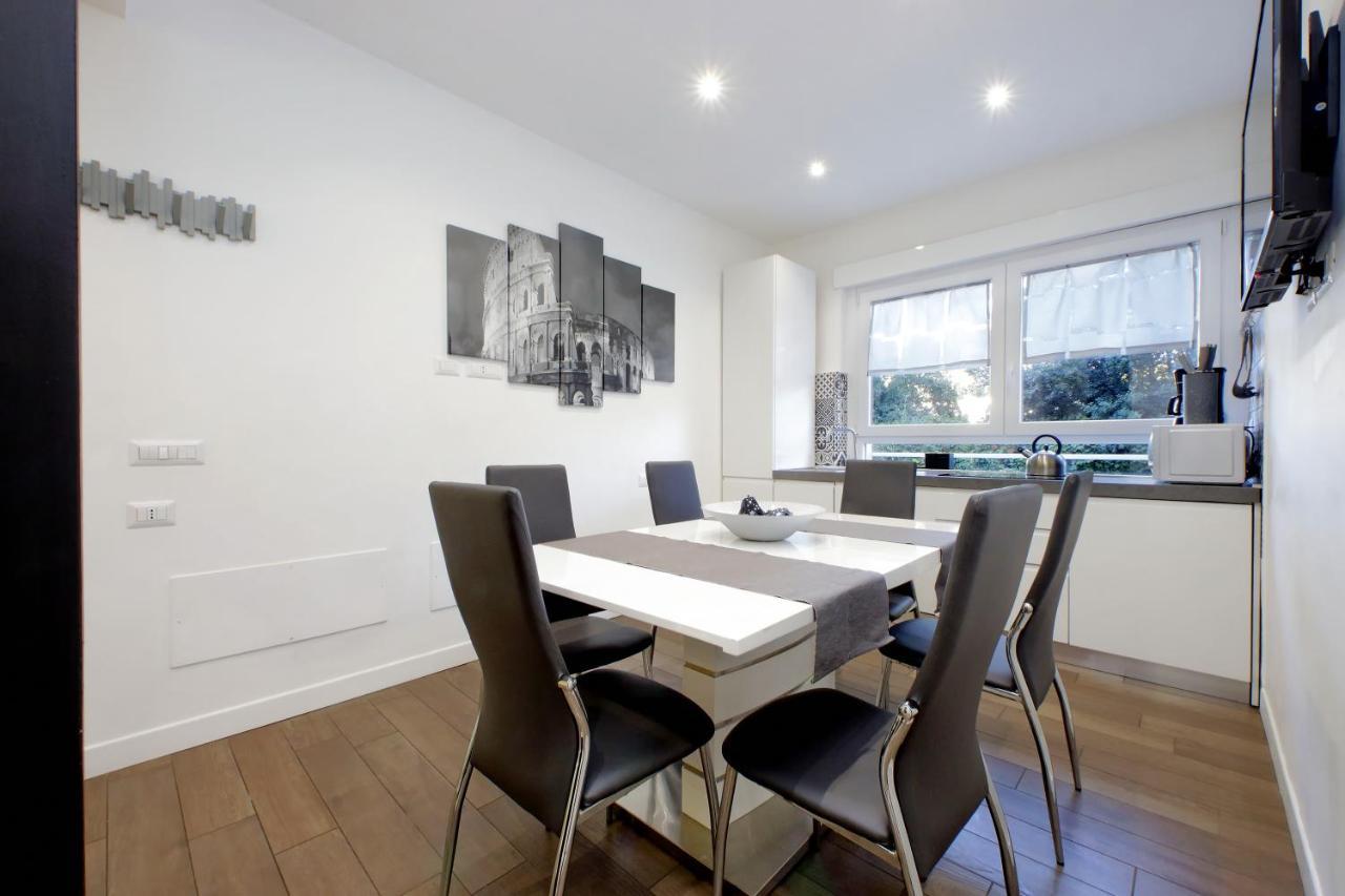 רומא Druso Dream Apartment Colosseo מראה חיצוני תמונה