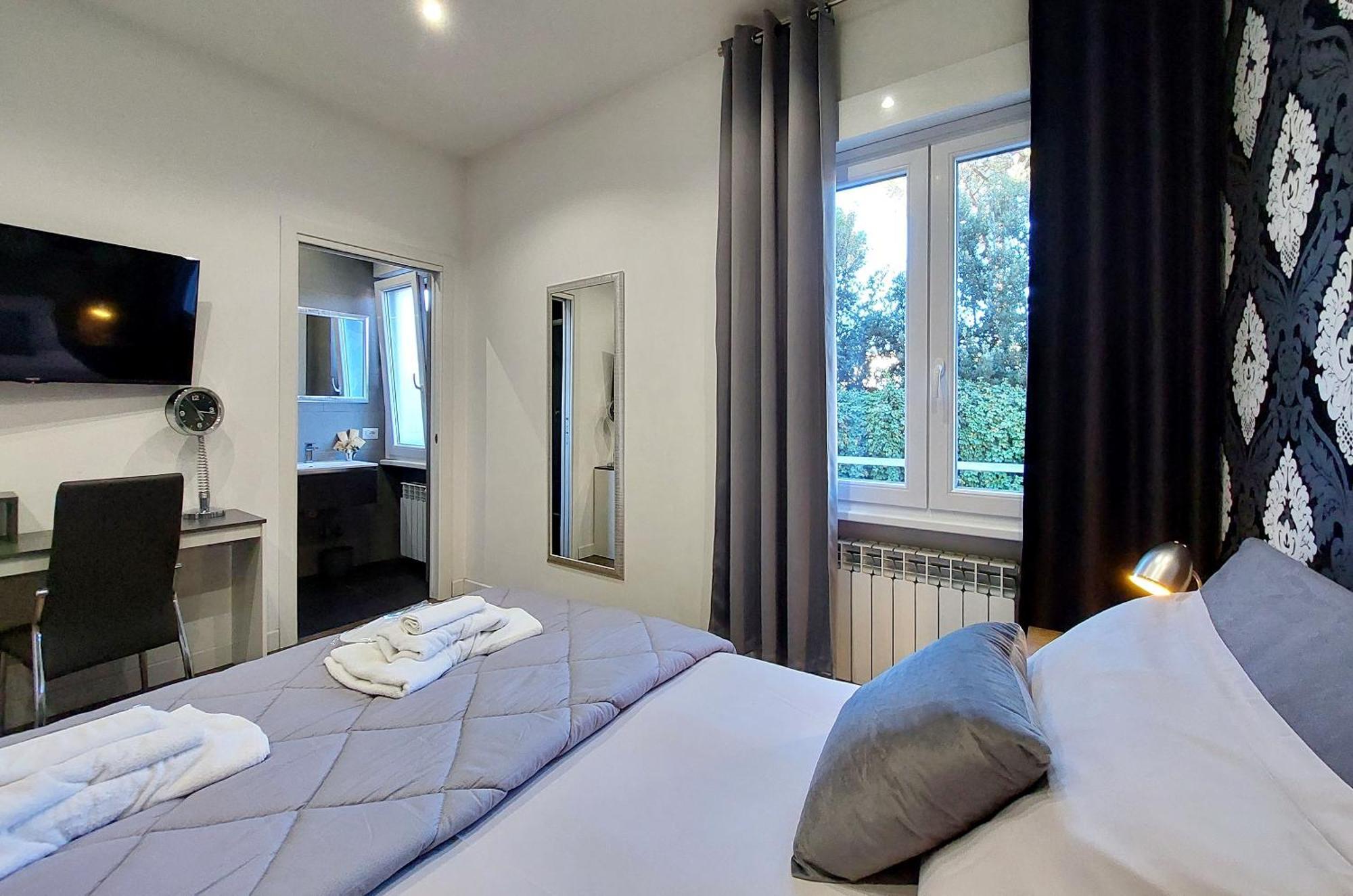 רומא Druso Dream Apartment Colosseo מראה חיצוני תמונה